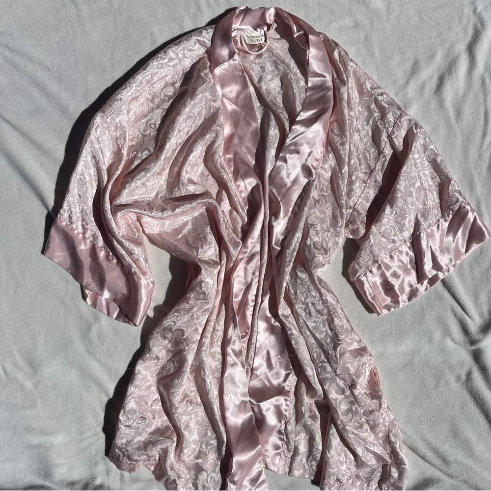 Pink shimmery Victoria’s Secret rope